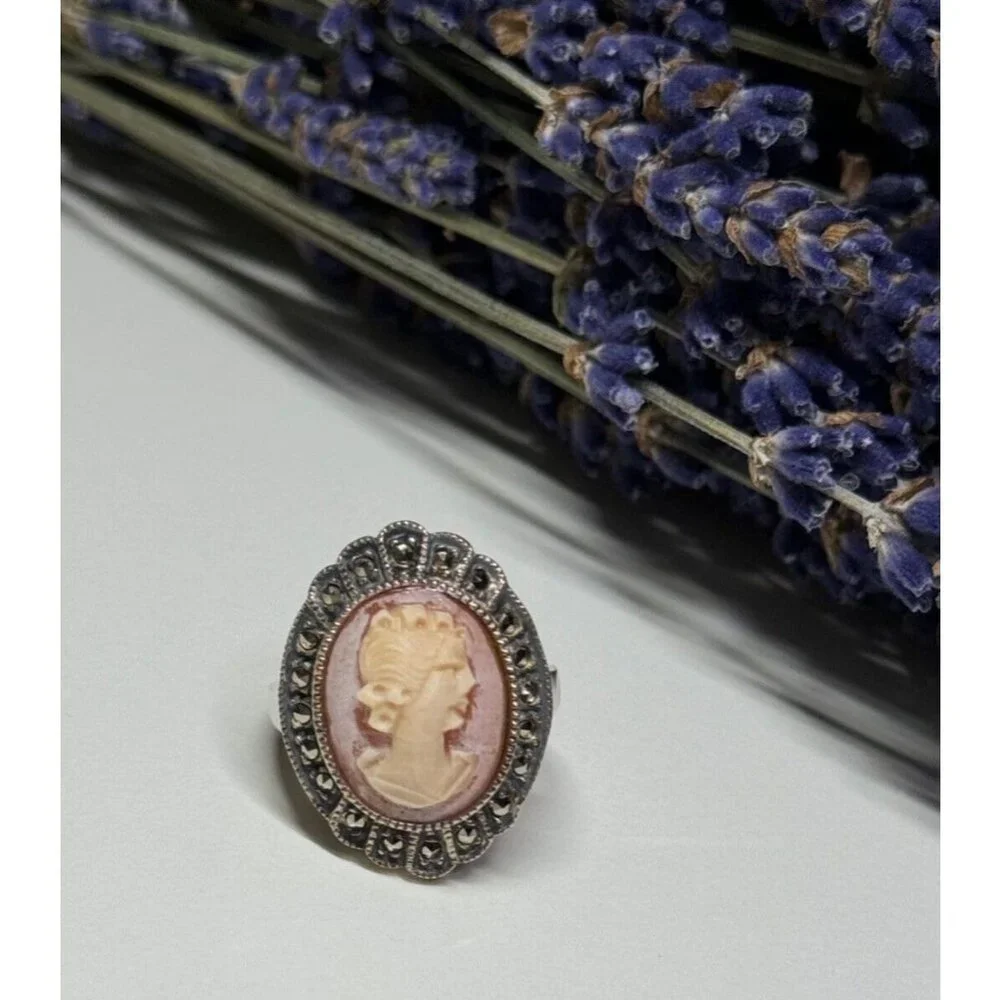 Vintage Cameo 925 Sterling silver ring size 5